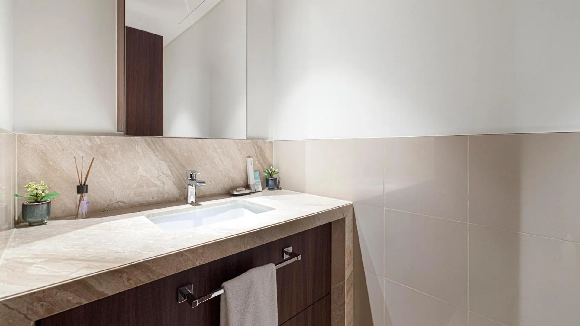 Apartment Full Burj Khalifa - 3 Bedroom + Maid In Downtown Dubai United Arab Emirates