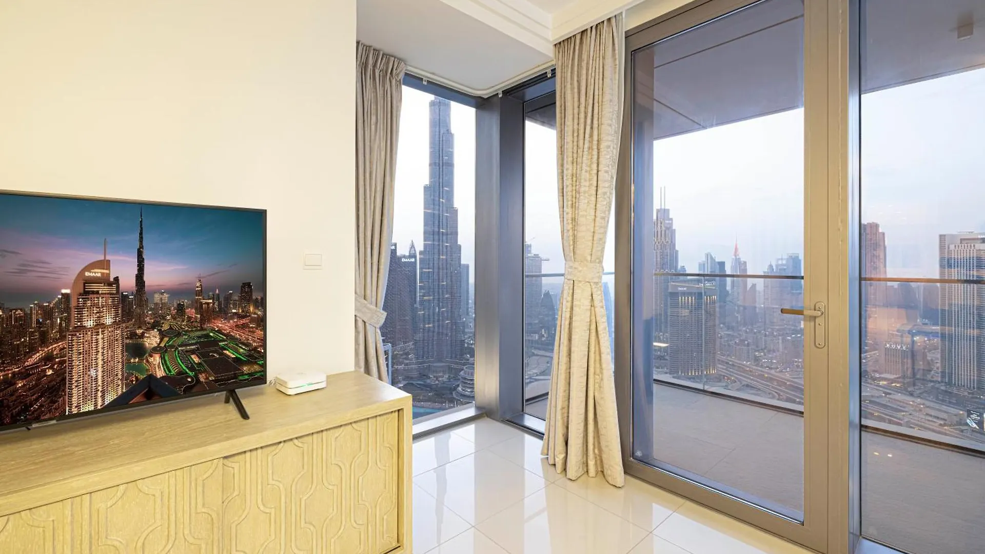 Apartment Full Burj Khalifa - 3 Bedroom + Maid In Downtown Dubai United Arab Emirates