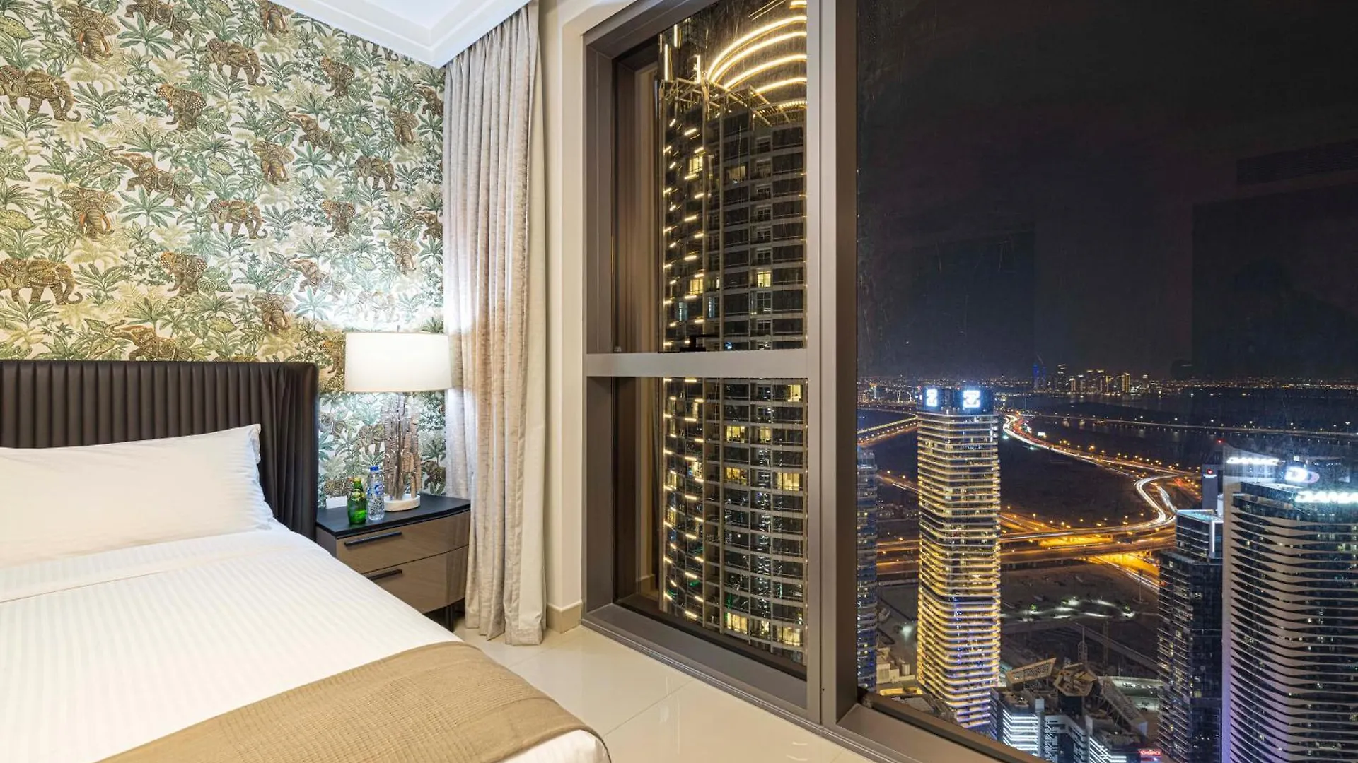 Apartment Full Burj Khalifa - 3 Bedroom + Maid In Downtown Dubai United Arab Emirates